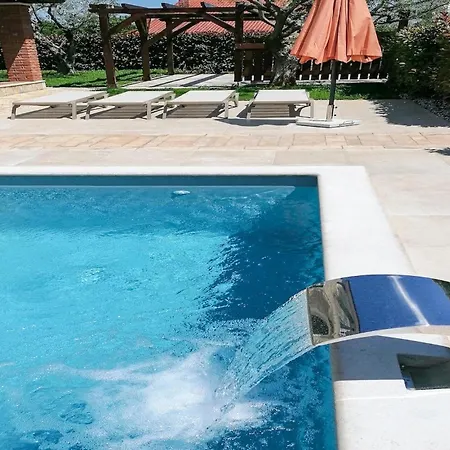 Nika Дом отдыха Пореч