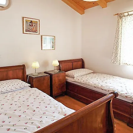 Nika Holiday home
